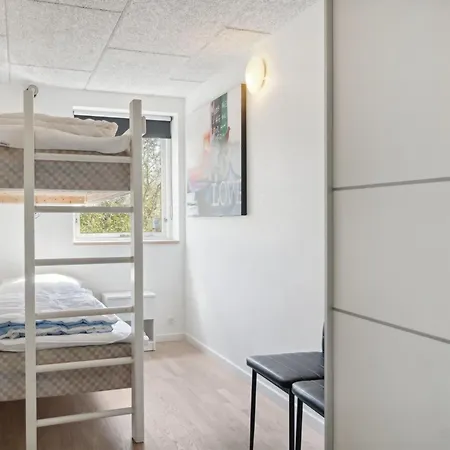 Vakantiehuis Josina - 675m From The Sea By Interhome