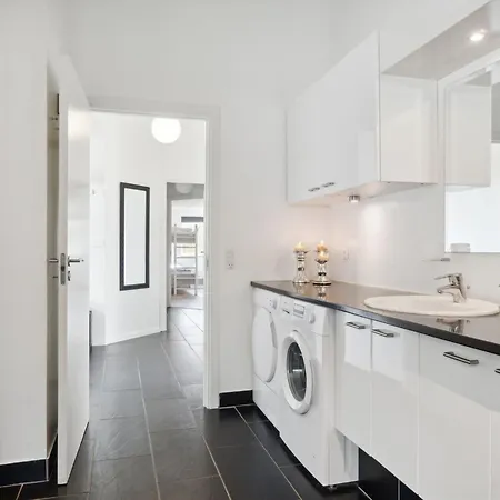 Josina - 675m From The Sea By Interhome *